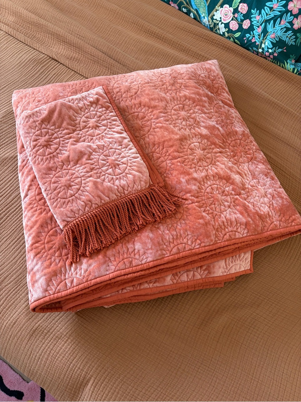 Opalhouse Sun Stitched Vintage Velvet Quilt | King